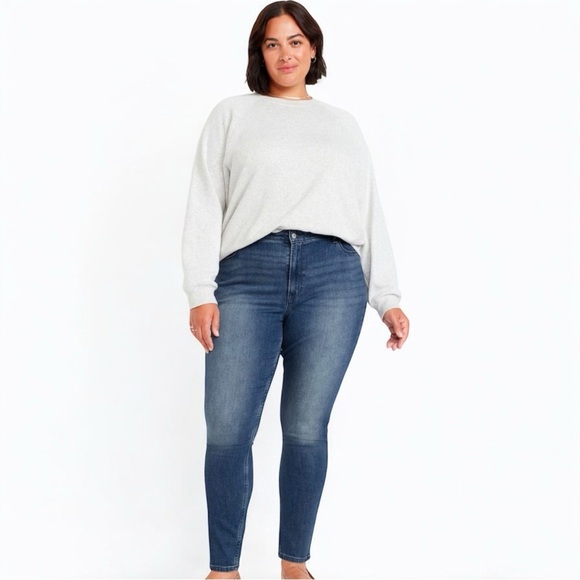 Old Navy Denim - Old Navy Super‎ Skinny Fit High Waist Jeans - Size 24 Plus Long